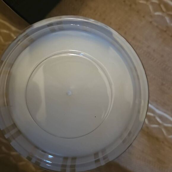 NEST Fragrances Mediterranean Fig Votive Candle, Model:NEST02MTF002 8.1oz - Picture 5 of 6